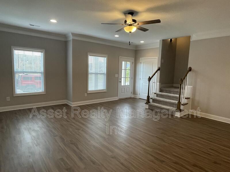 338 Broadberry Avenue property image