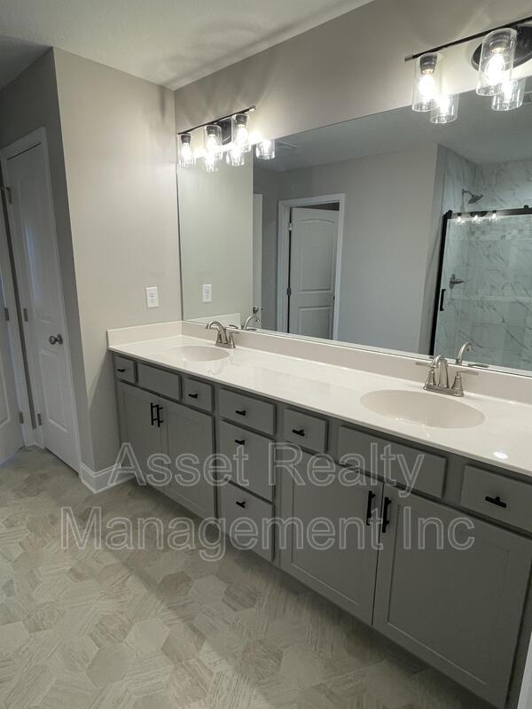 338 Broadberry Avenue property image