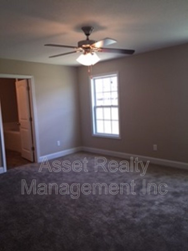6021 Loftis Creek Lane property image