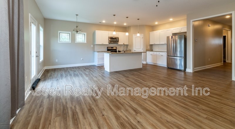 127 South Van Gilder Way property image