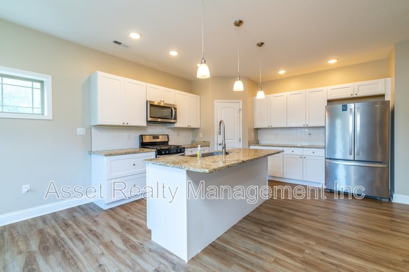 127 South Van Gilder Way property image