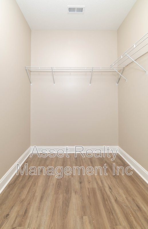 127 South Van Gilder Way property image