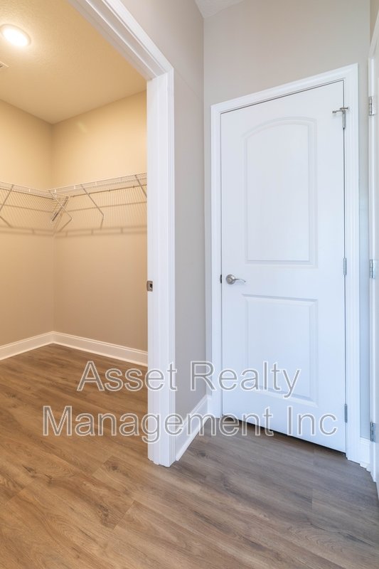 127 South Van Gilder Way property image