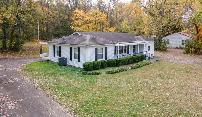 6520 Jackie Lane property image