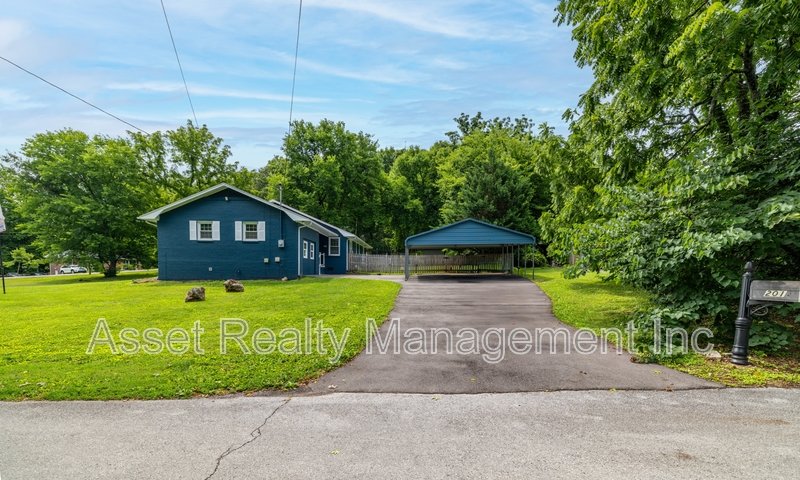 201 Farlow Drive property image