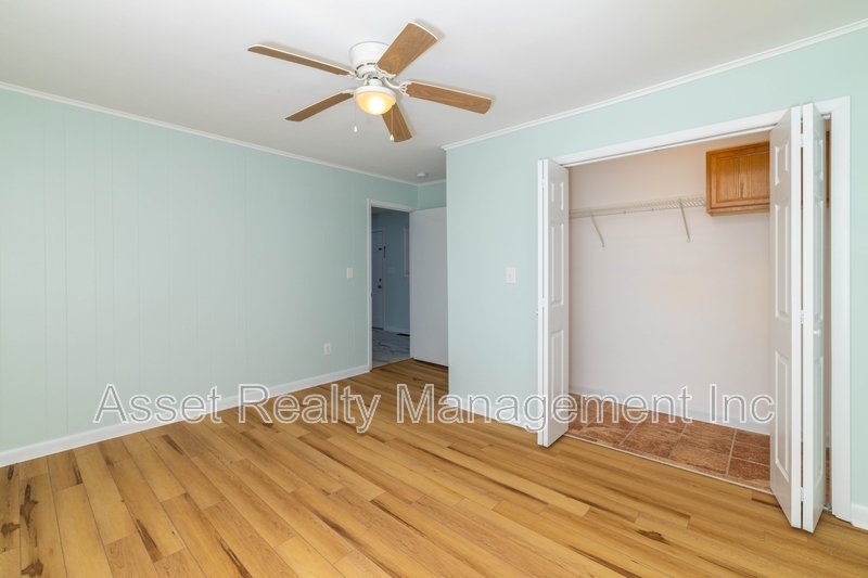 201 Farlow Drive property image