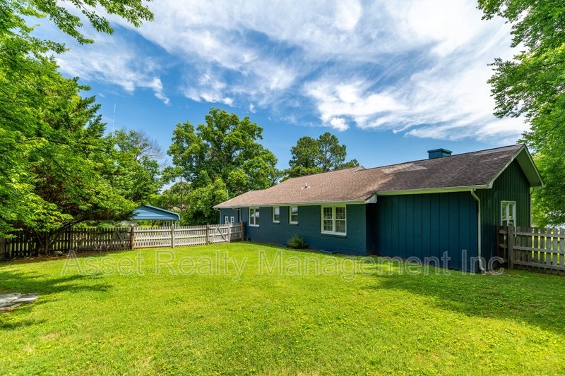 201 Farlow Drive property image