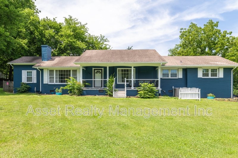 201 Farlow Drive property image