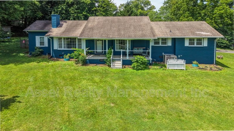 201 Farlow Drive property image