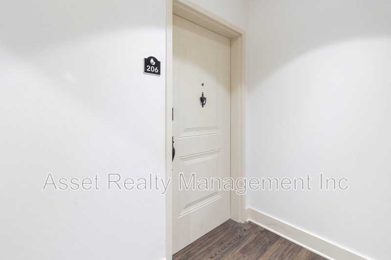 1110 Franck Street - 206 property image