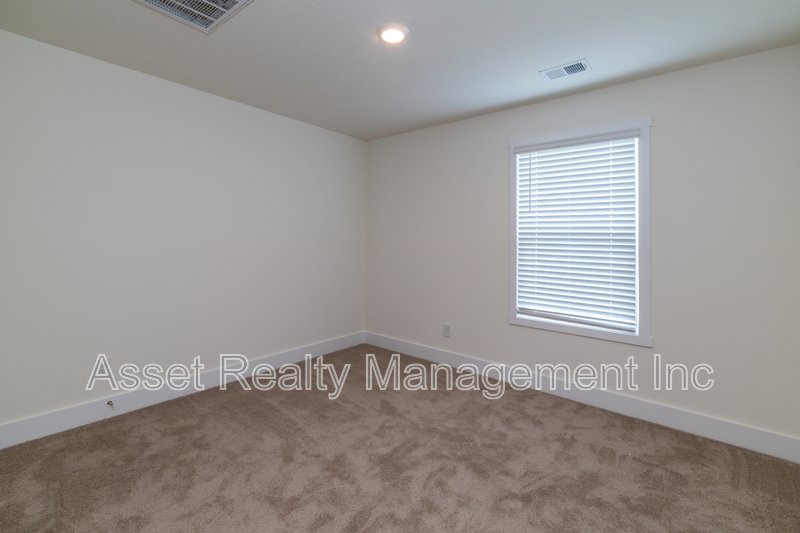 5163 Runnerstone Road property image