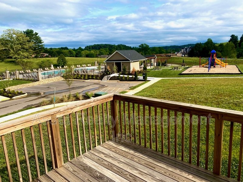 1160 Cloud View Drive property image