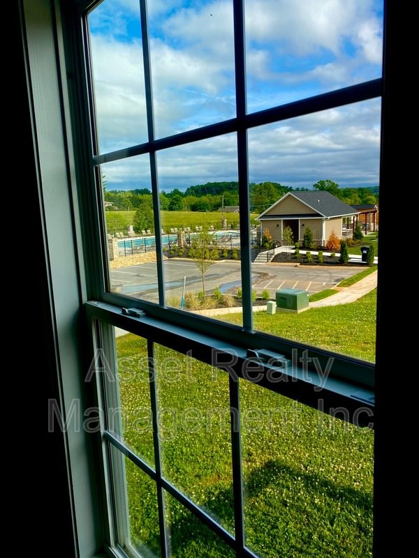 1160 Cloud View Drive property image