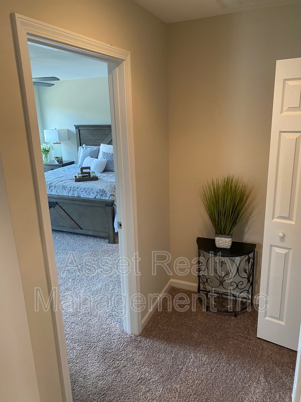 1160 Cloud View Drive property image