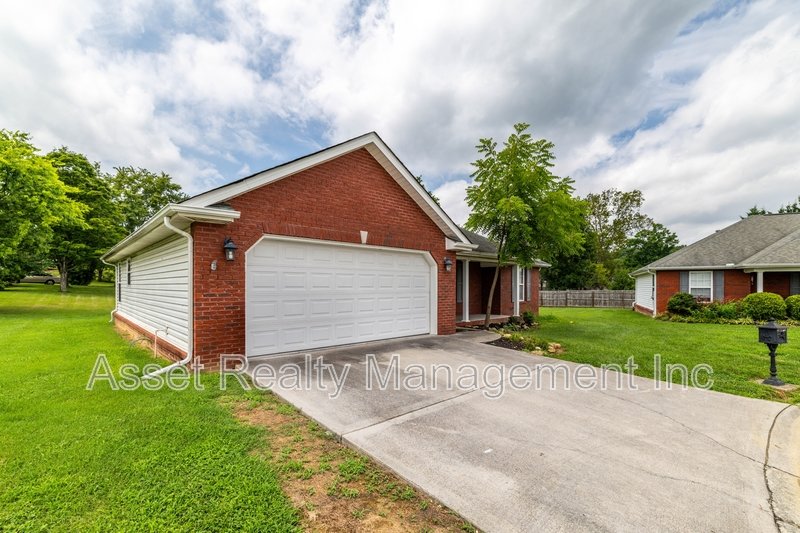 801 Colonial Estates Way property image
