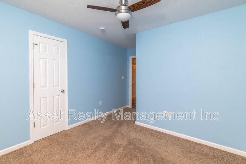 801 Colonial Estates Way property image