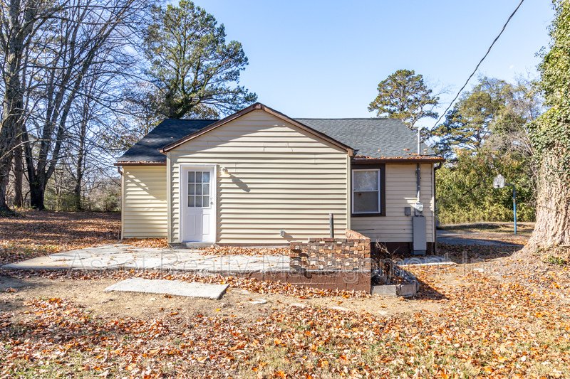 4864 Shell Lane property image