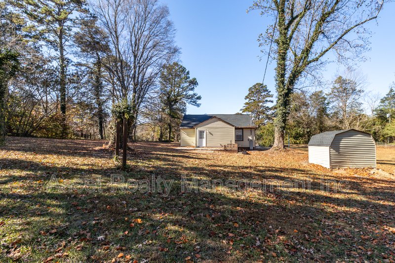 4864 Shell Lane property image