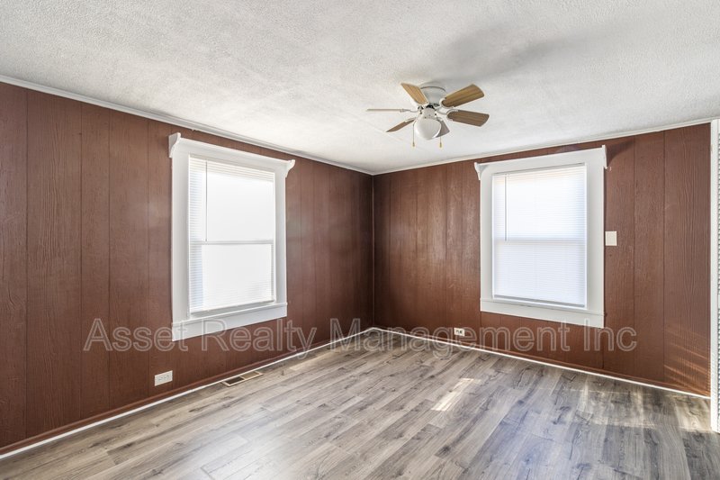 4864 Shell Lane property image