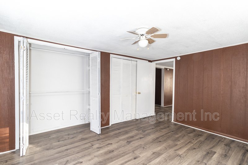 4864 Shell Lane property image