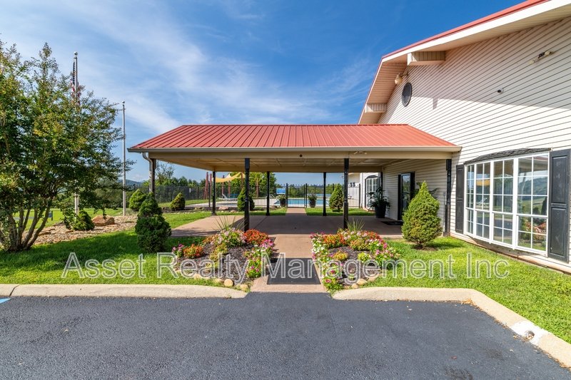 1322 Silver Charm Way property image