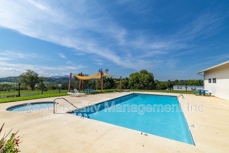 1322 Silver Charm Way property image