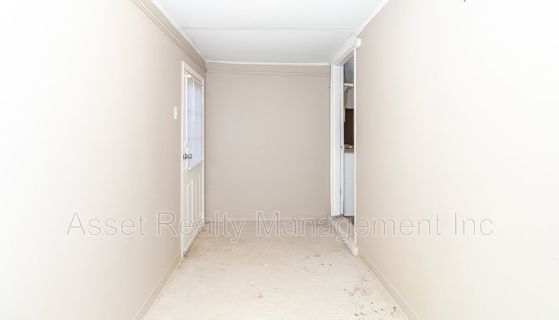 4864 Shell Lane property image