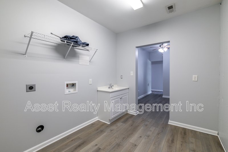 1217 Dreamview Lane property image