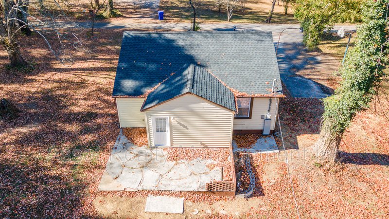 4864 Shell Lane property image