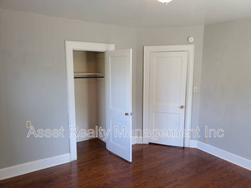 1208 Tipton Station Rd property image
