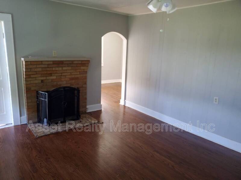 1208 Tipton Station Rd property image