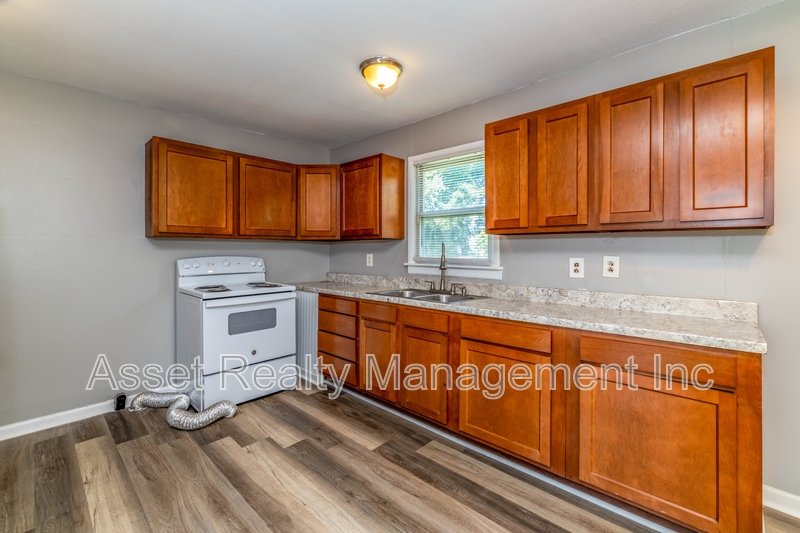 2139 West Gilbert Lane property image