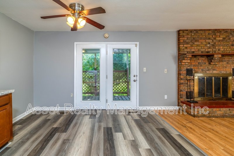 2139 West Gilbert Lane property image