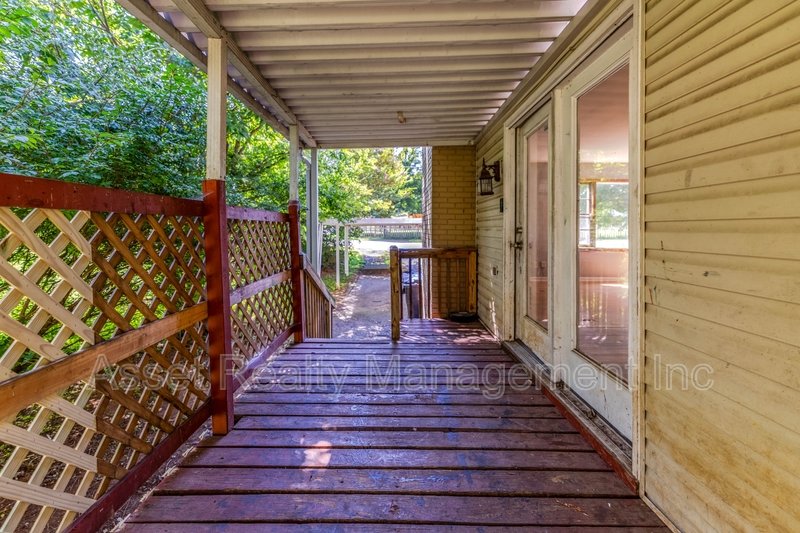 2139 West Gilbert Lane property image