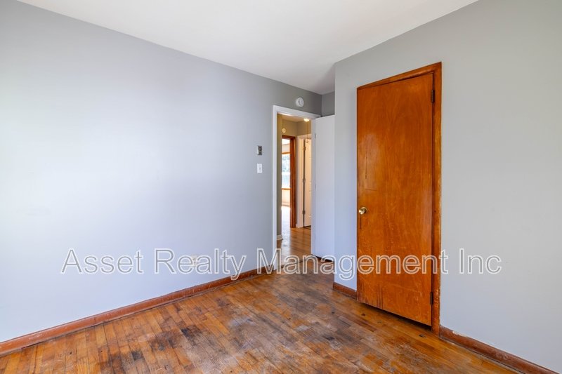 2139 West Gilbert Lane property image