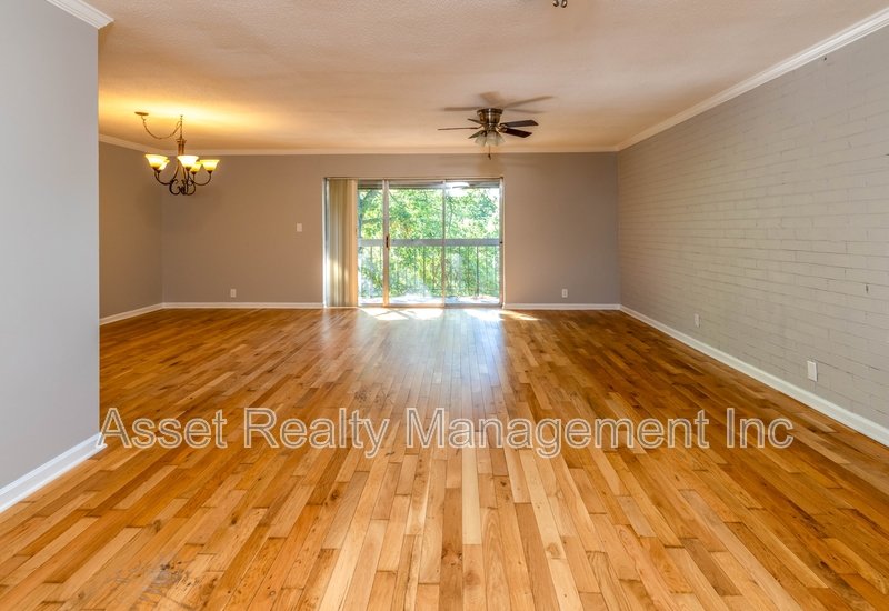 8510 Madrid Court - 8510 property image