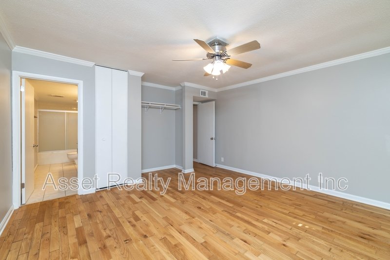 8510 Madrid Court - 8510 property image