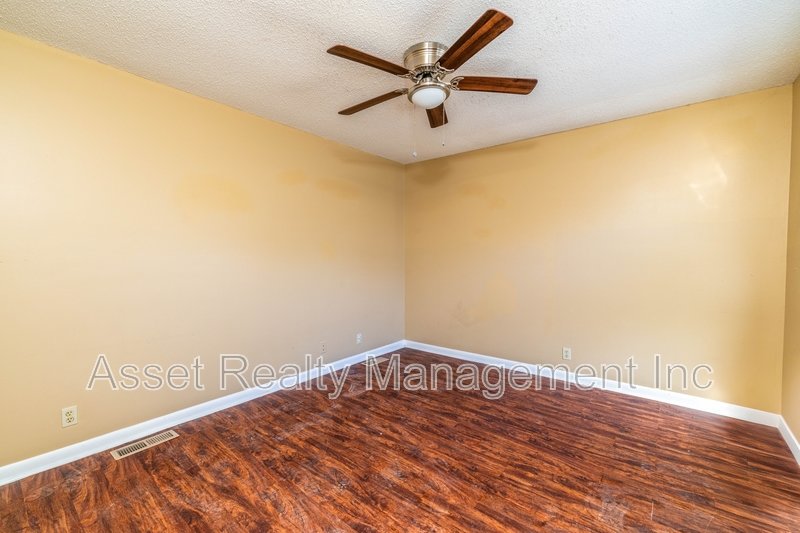 9124 Woodpark Lane Northwest - A property image