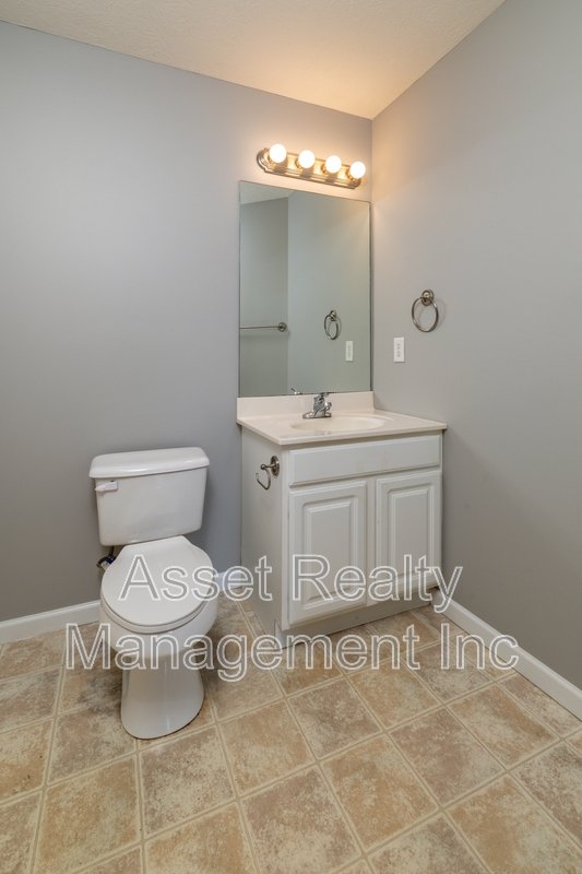 506 Drakewood Dr property image