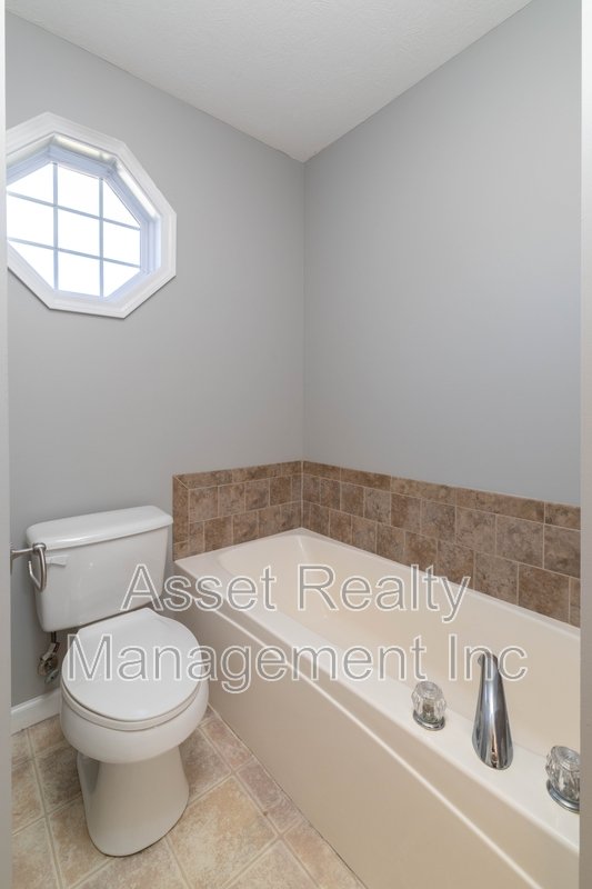 506 Drakewood Dr property image