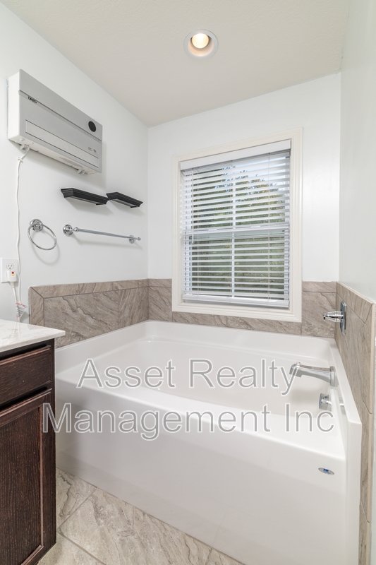 1416 Madison Oaks Road property image