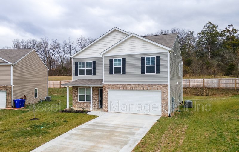329 Aspen Drive property image