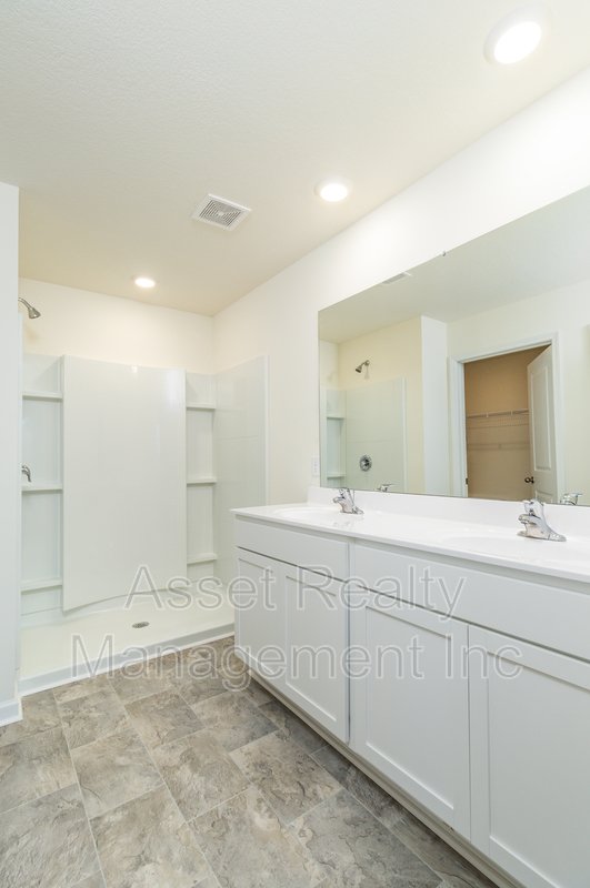 329 Aspen Drive property image