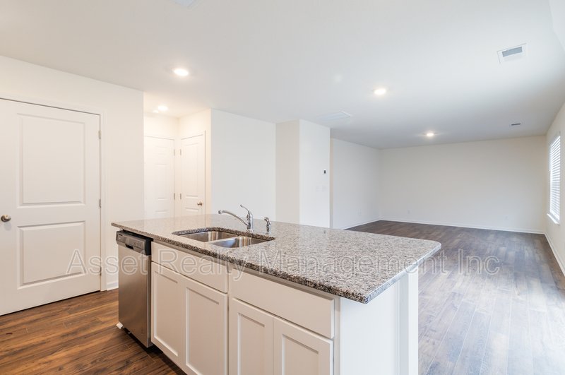 329 Aspen Drive property image