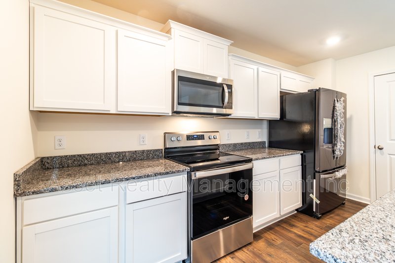 329 Aspen Drive property image