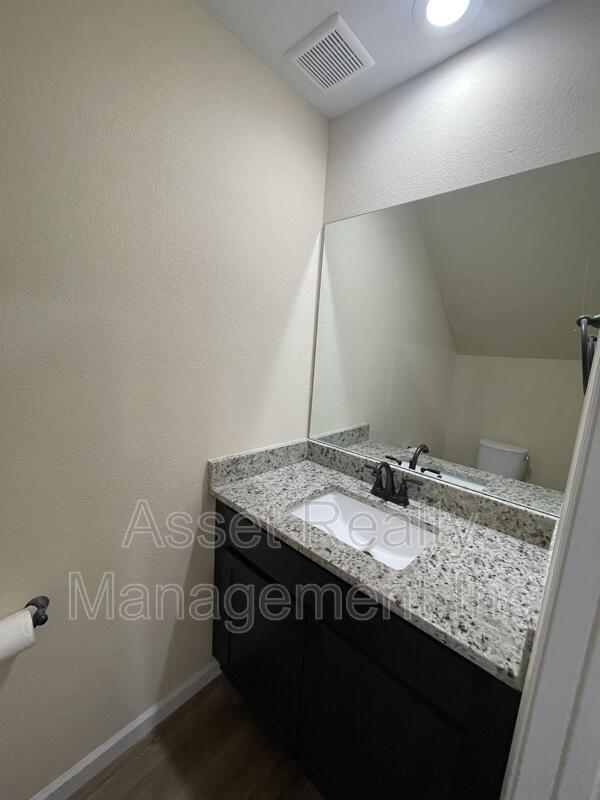 914 Warrior Hill Drive - 1 property image