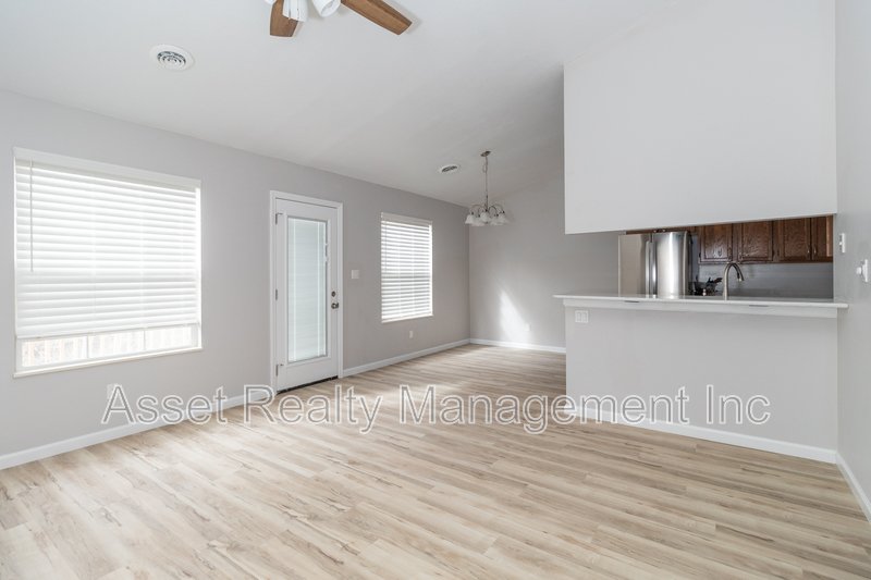 10432 Fantasy Way - 1 property image