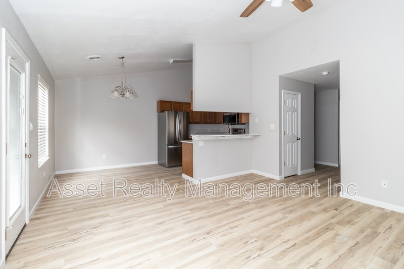 10432 Fantasy Way - 1 property image