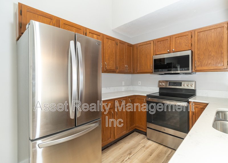 10432 Fantasy Way - 1 property image