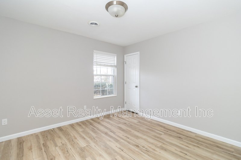 10432 Fantasy Way - 1 property image